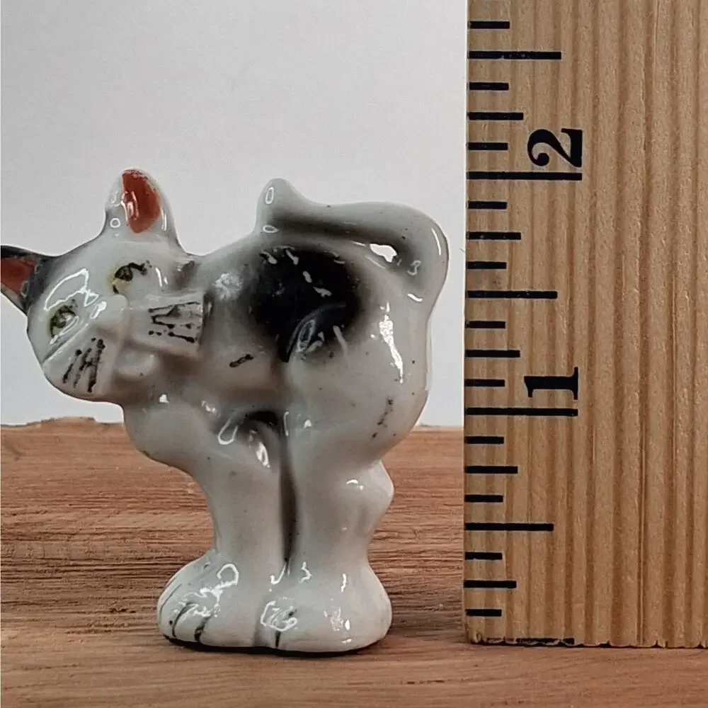 Vintage Porcelain Cat Figure Figurine Small Made in Japan